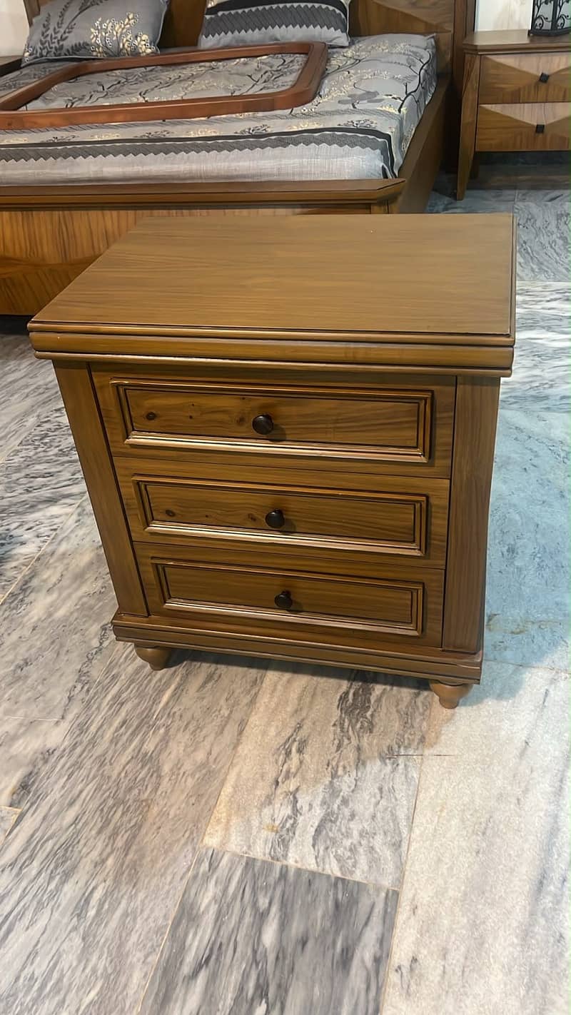 Bed, side tables, dressing table 1