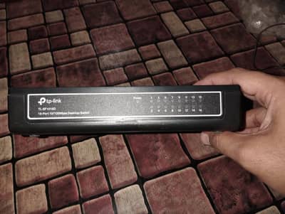 TP Link Router Switch TL-SF1016D