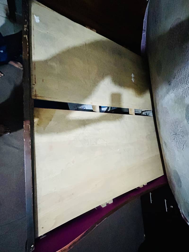 King size bed 2