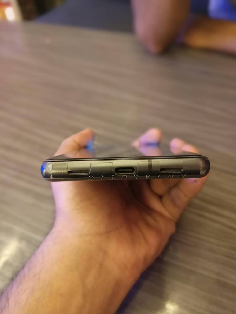 Google pixel 7a 5