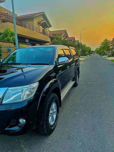 Toyota Hilux 2013