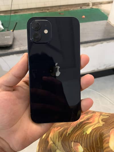 Apple iPhone 12