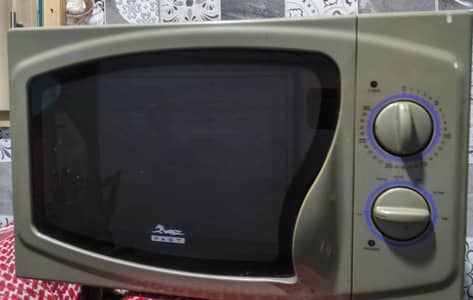 Microwave oven