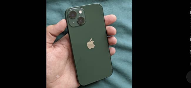 Apple iPhone 13