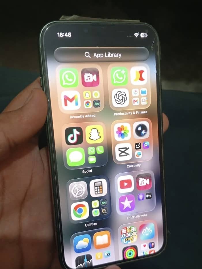 Apple iPhone 13 128 jv with charger 10/10 4