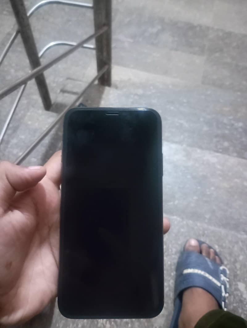 Apple iPhone X 0