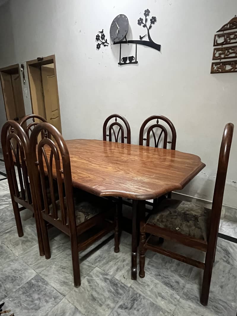 Dining table 4