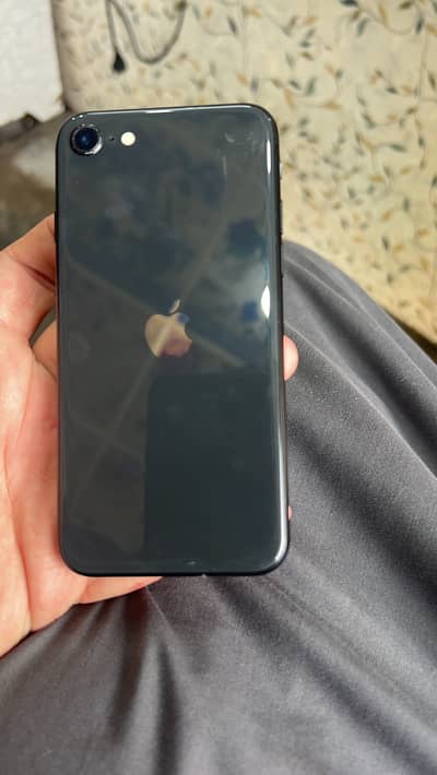 Apple iPhone SE