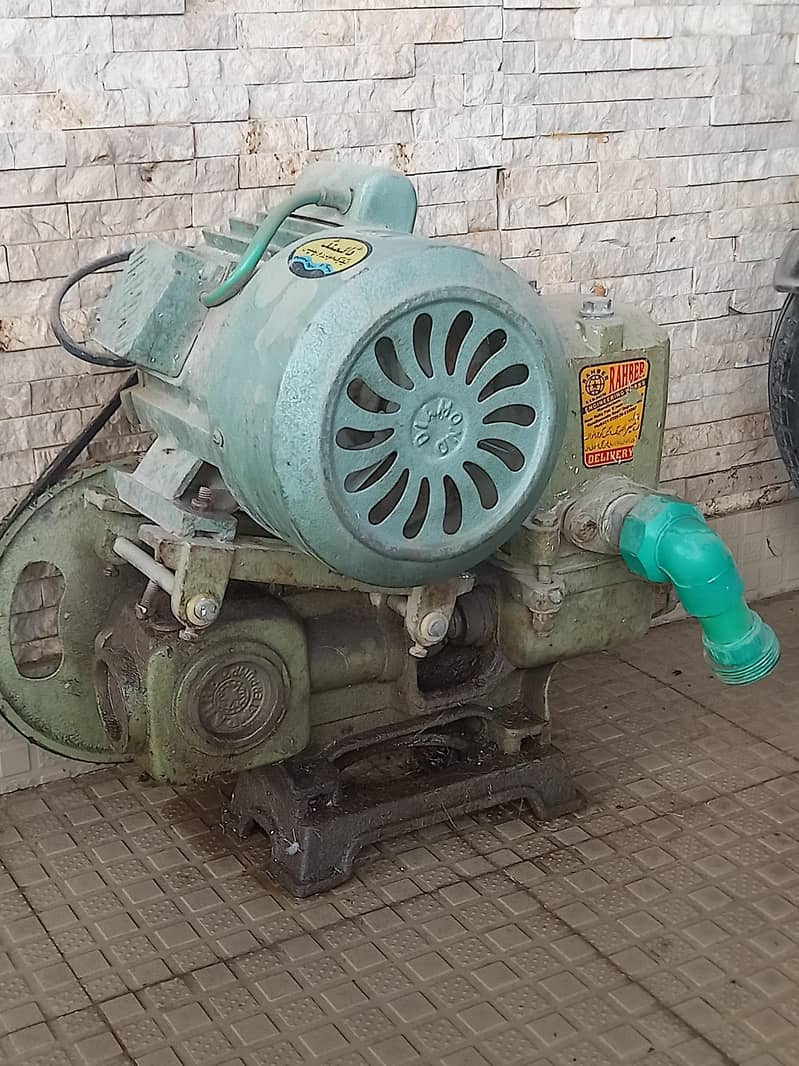 Original Donkey Pump 1