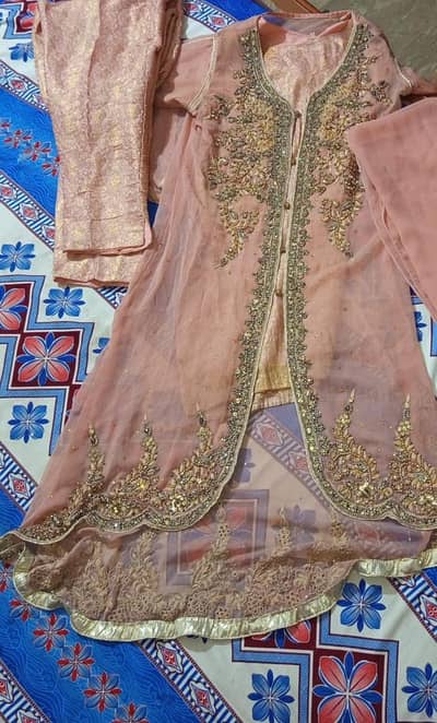 PRELOVED DRESSES CONDITION LIKE NEW