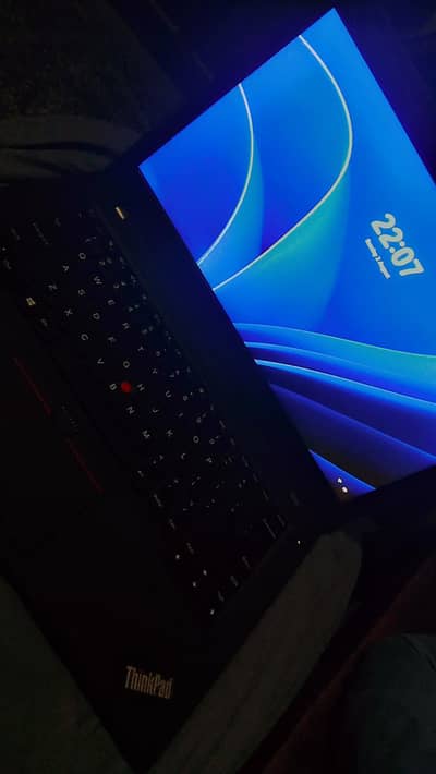 Lenovo laptop i5 6 gen 10by10 condition