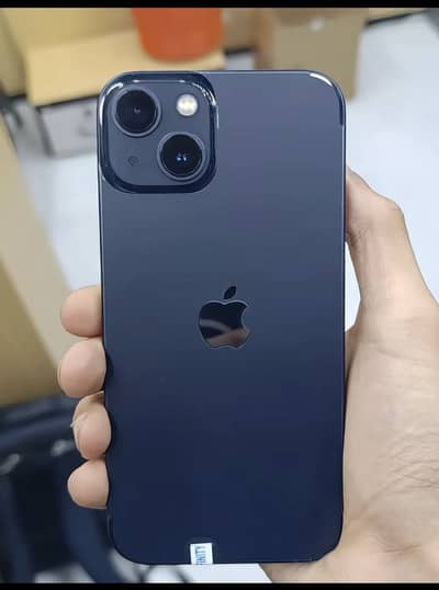 Apple iPhone 13