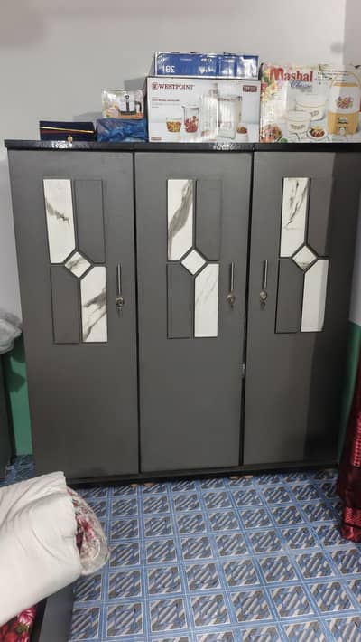 4 Piece Furniture.