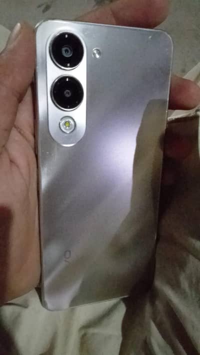 Vivo Y04