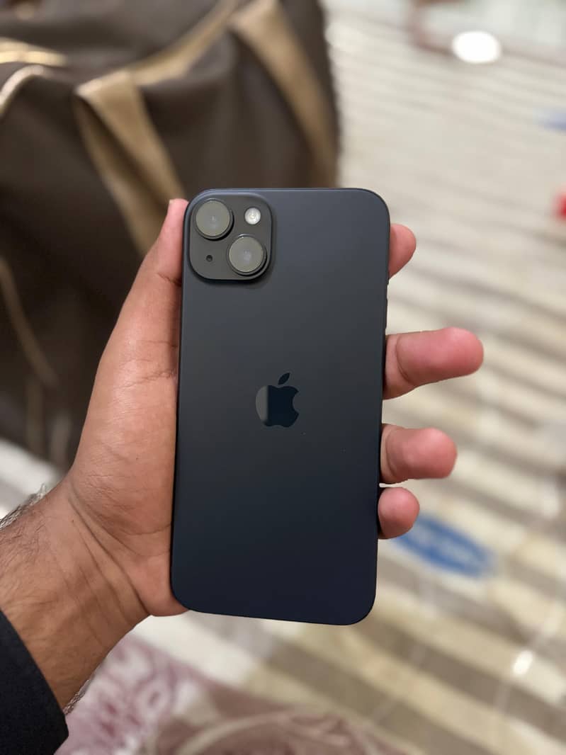 Apple iPhone 15 plus 3