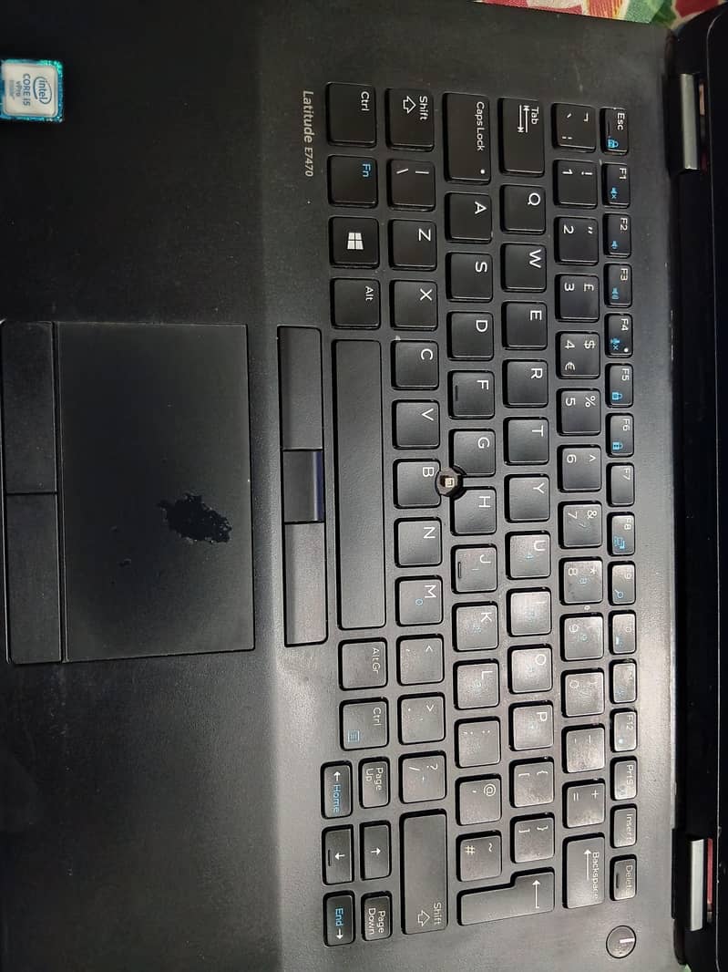 Latitude E7470 3