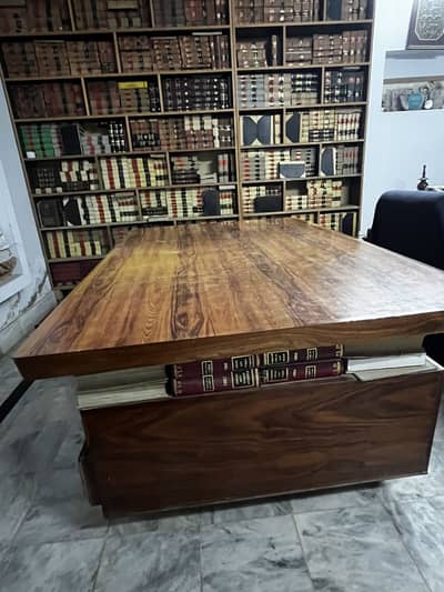 Office table