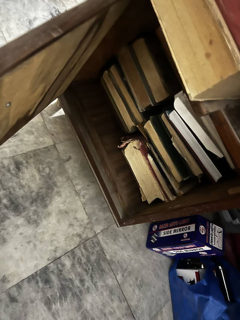 Office table 1