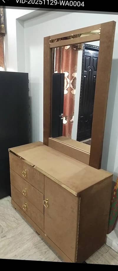 bed dressing 2 side tabl