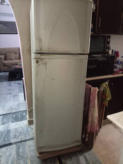 Dawlance refrigerator — Good condition (used)