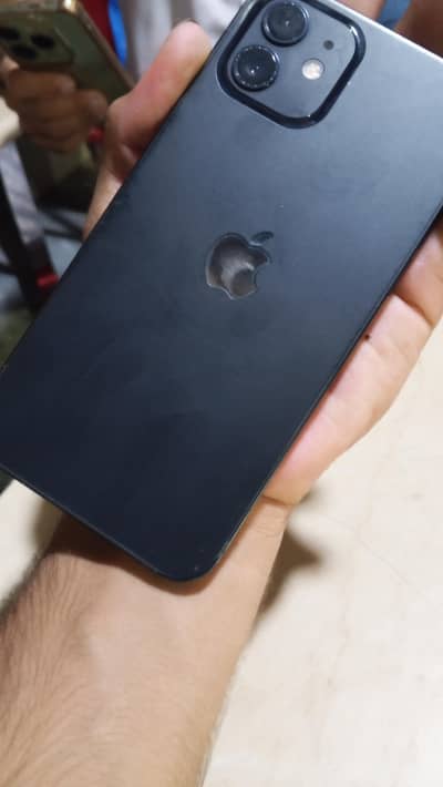 Apple iPhone 12
