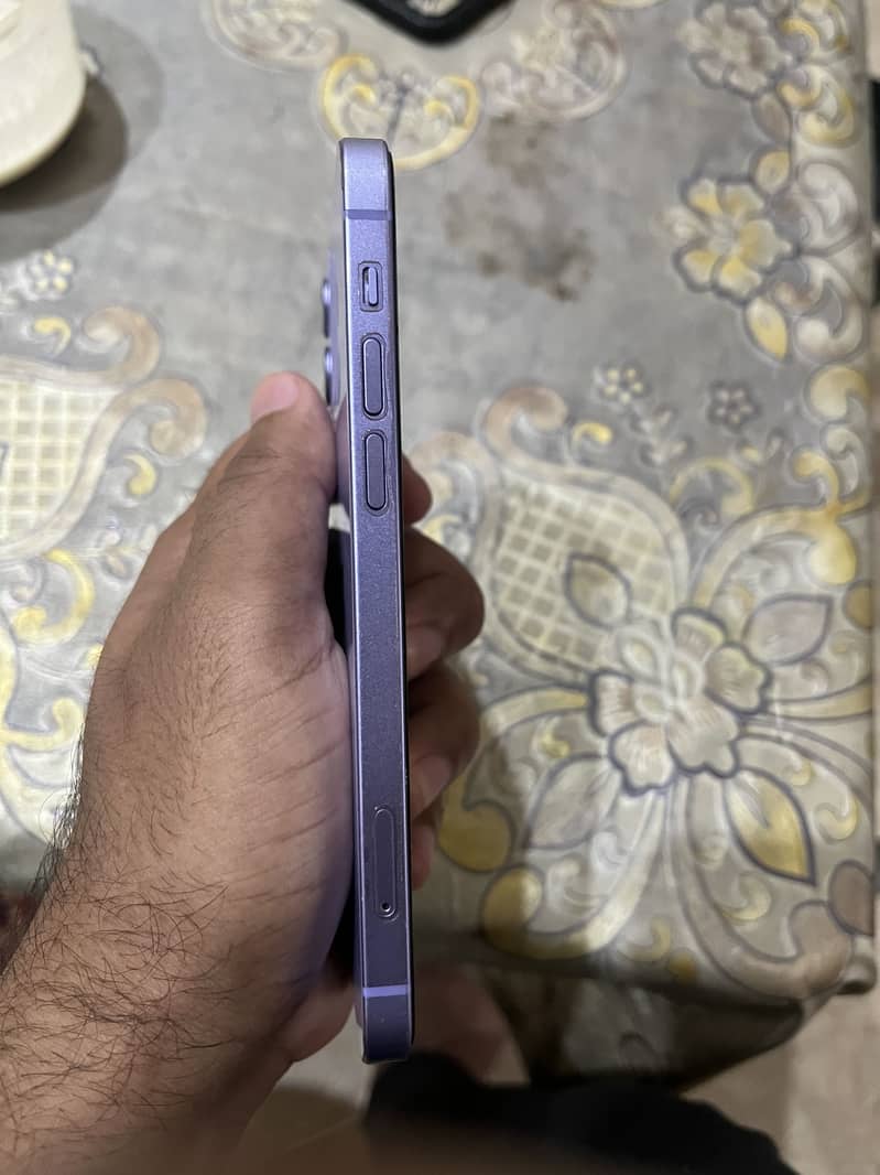 Iphone 12 3