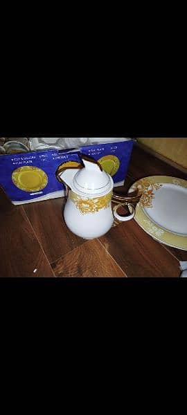 Tea set 4