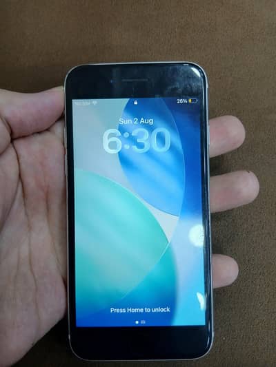Iphone SE 64 gb2020 pta back glass crack
