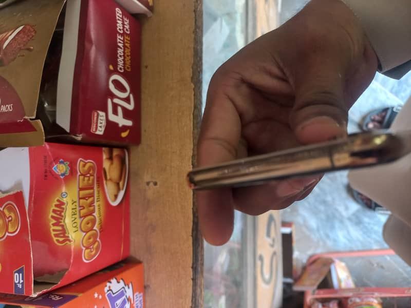 iphone  xs 3