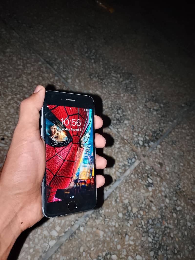 Apple iPhone 6S 2