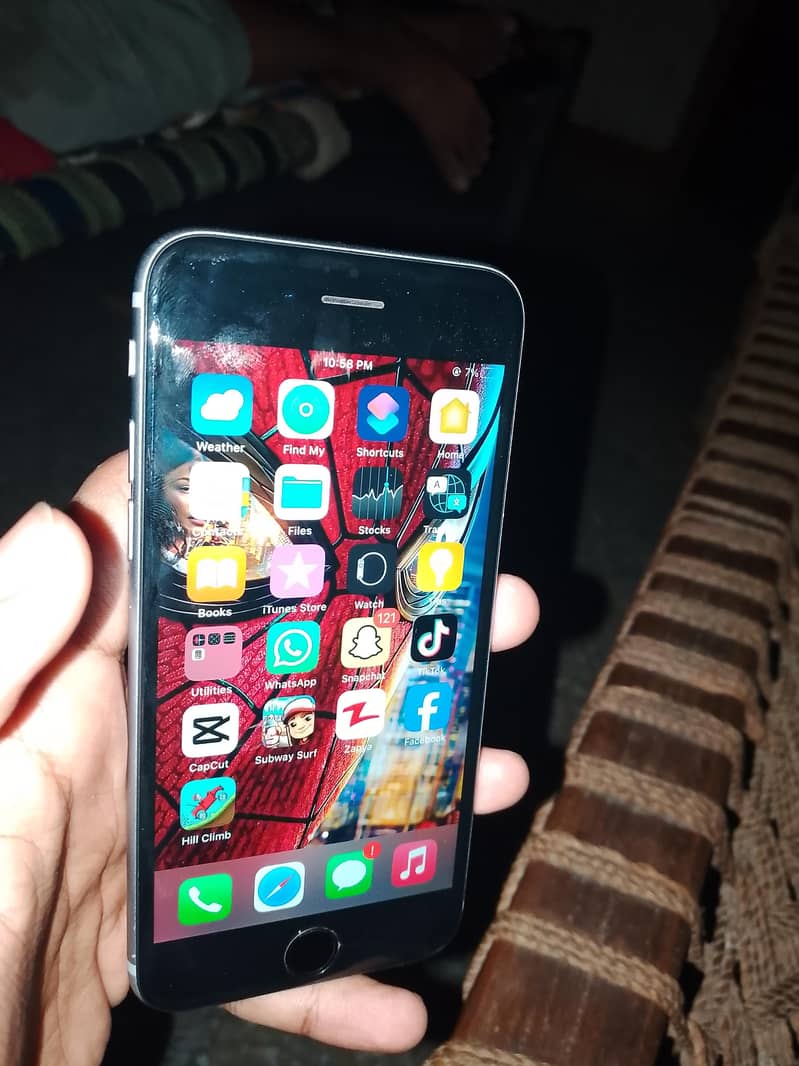 Apple iPhone 6S 6
