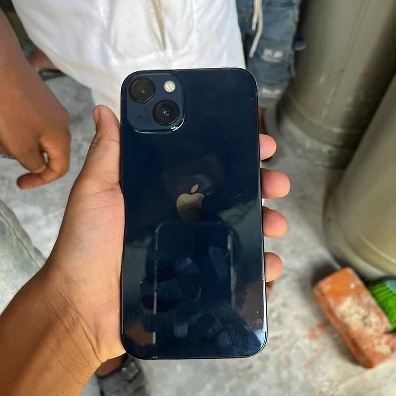 Apple iPhone 13 1