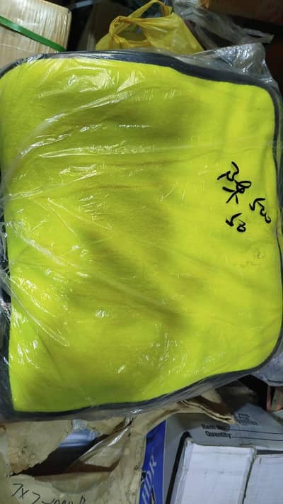 Microfibre cloth  Size: 40*40 cm  500 gsm