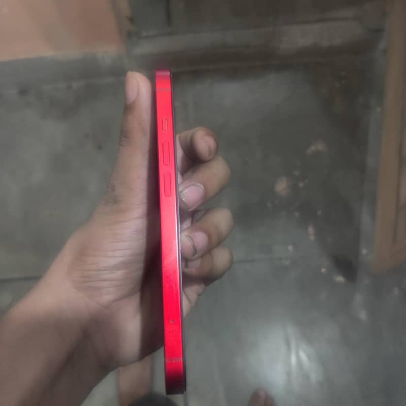Apple iPhone 13 3