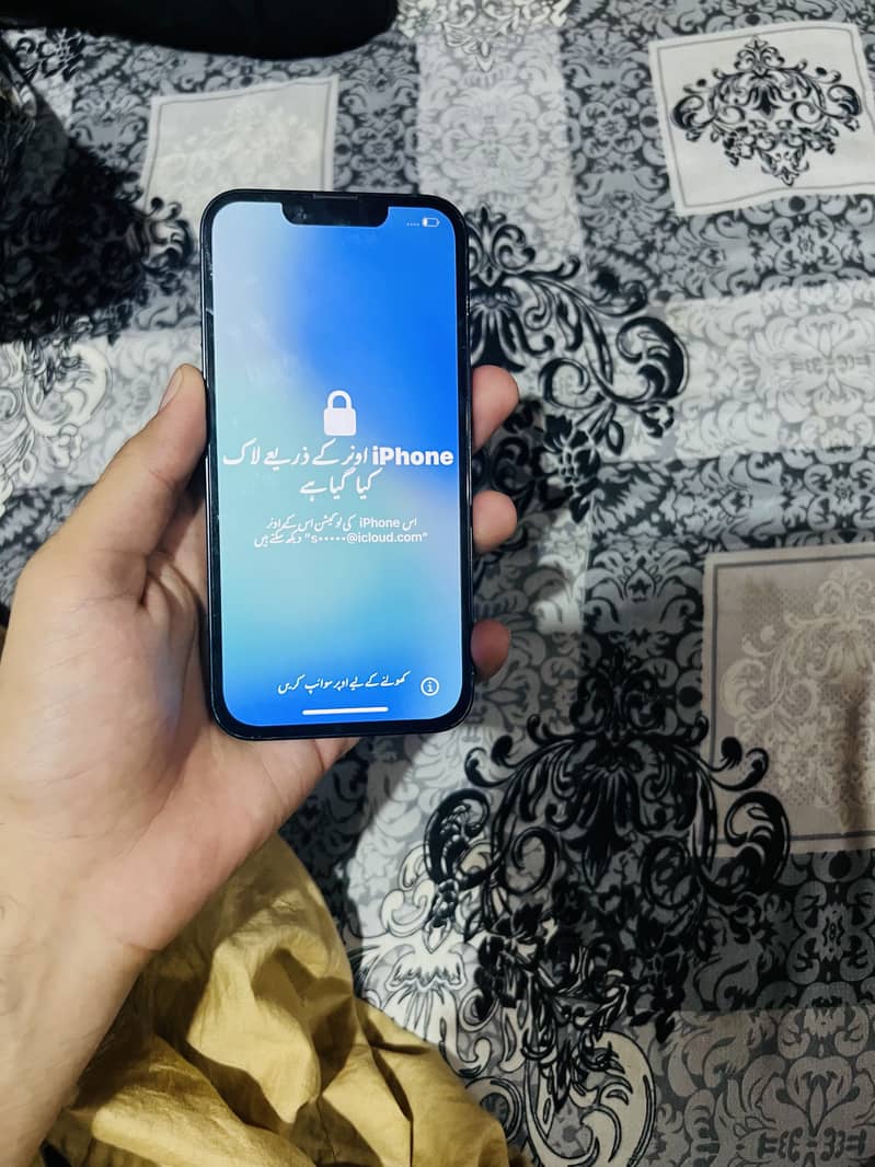 Apple iPhone 13 6