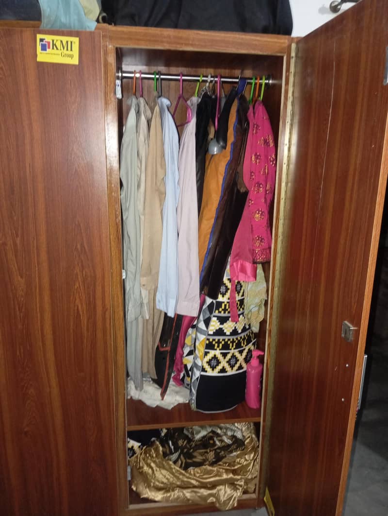 wardrobe 1
