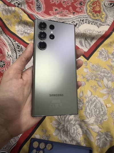 Samsung S23 Ultra in excellent condition with box pta approved