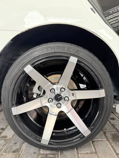 Shugun 17’’ inches rims with tires