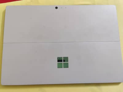Surface 4 pro (screen needed)