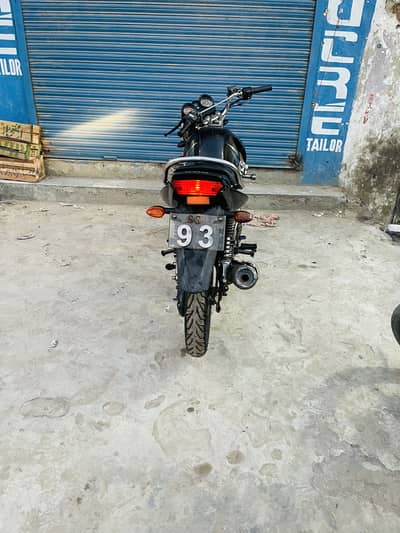 YAMAHA YBR G 125