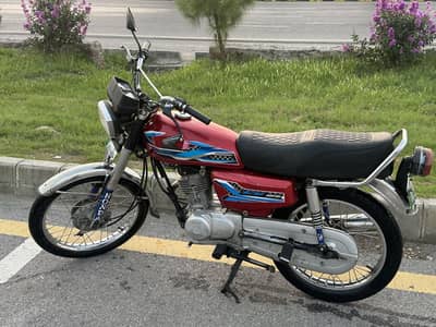 Honda CG 125 2017 model for sale