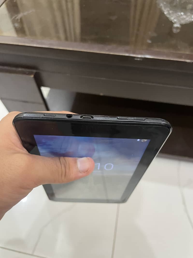 Q Tab tablet 1