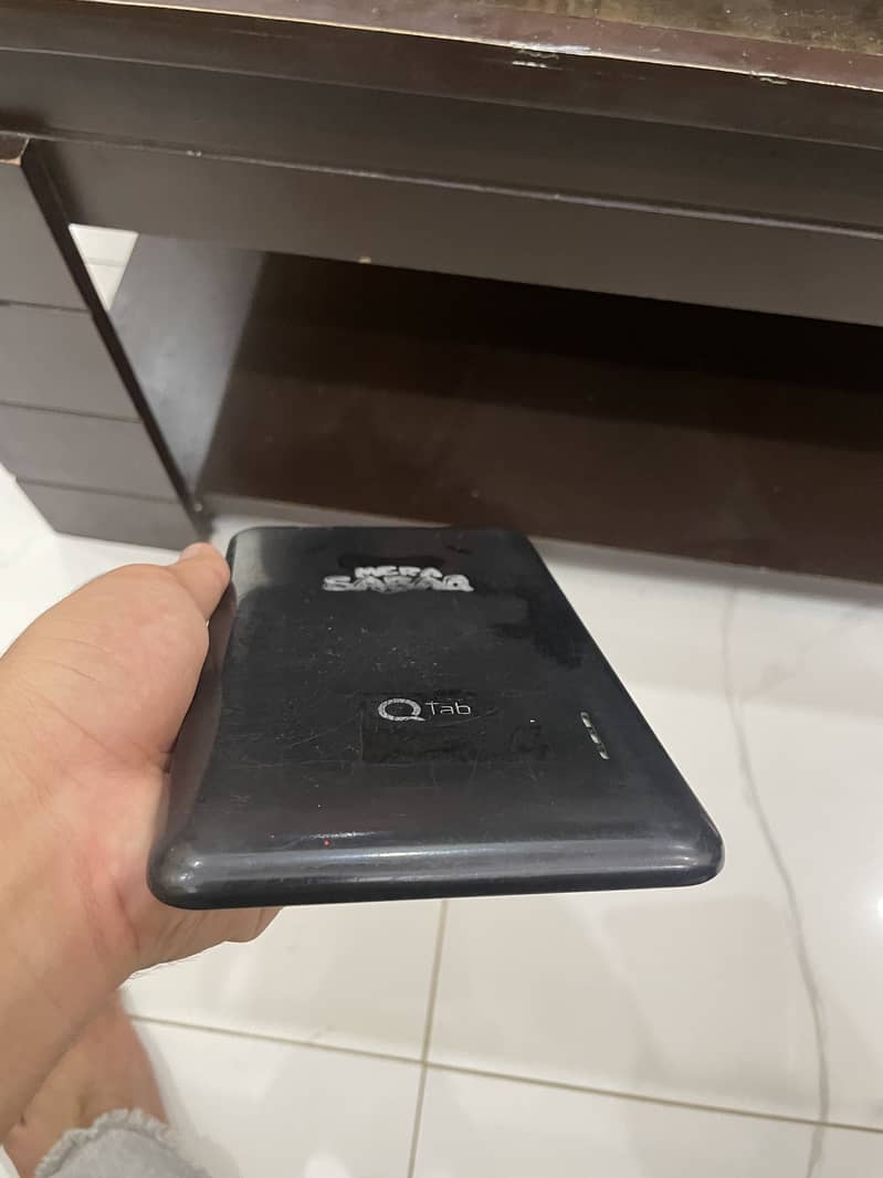 Q Tab tablet 3