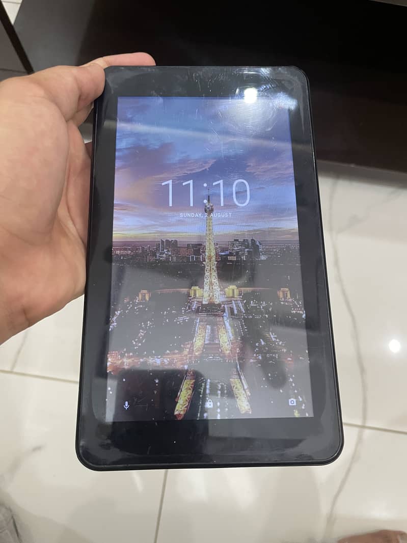 Q Tab tablet 8