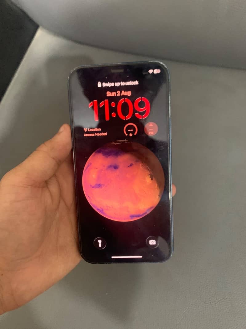 Apple iPhone 12 4