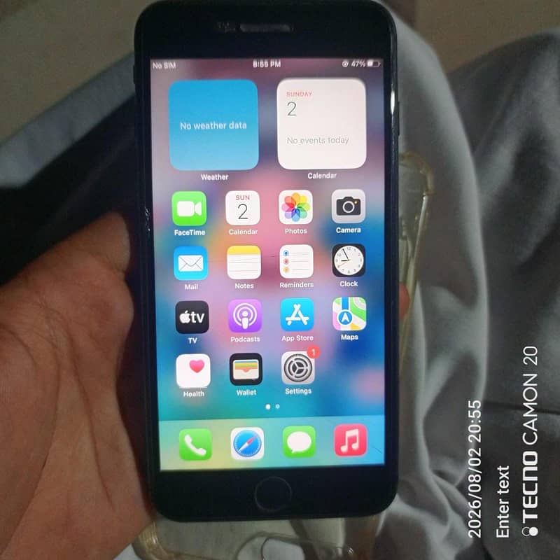 Apple iPhone 8 Plus 1