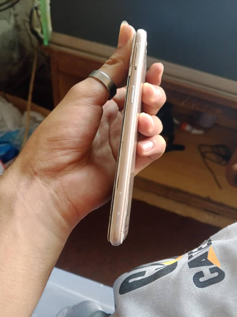 OPPO A37 1