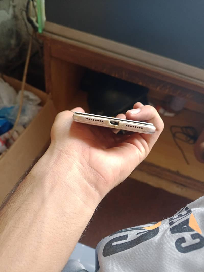 OPPO A37 4