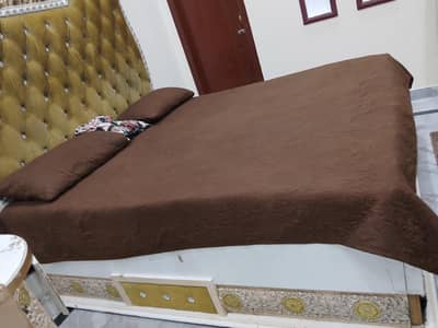 solid woodden bed with dressing table  Solid Wood Bedroom Set for Sale