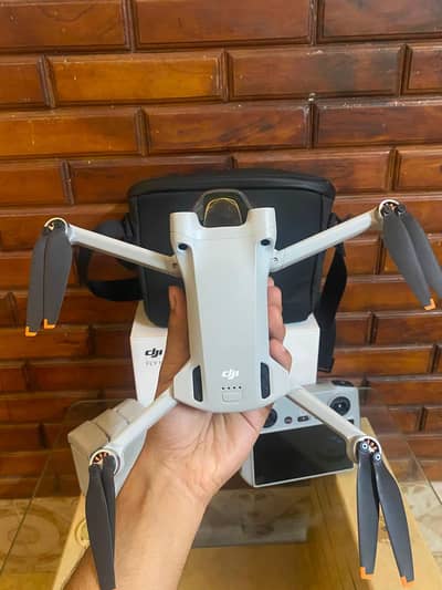 Dron dji mani three proo with box connect Wtp no